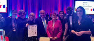 L’Université de l’Ontario français reçoit le prix de la responsabilité sociale d’entreprise de la Chambre de commerce France-Canada Ontario