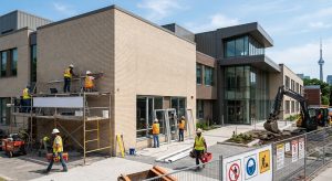Près de 100 chantiers estivaux lancés pour transformer et moderniser les écoles du Csc MonAvenir