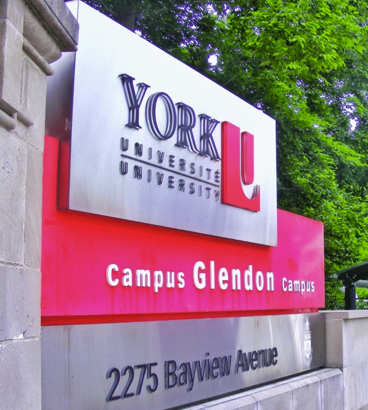 le Collège Glendon incarne depuis plus d'un demi-siècle un bastion de l'enseignement supérieur bilingue