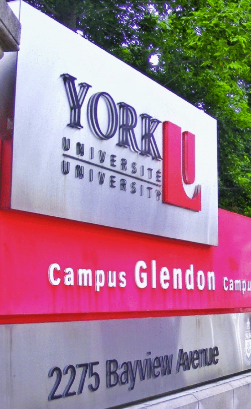le Collège Glendon incarne depuis plus d'un demi-siècle un bastion de l'enseignement supérieur bilingue