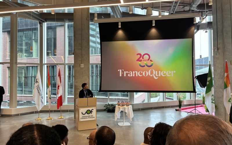 Le mois de juin vibre au rythme de la Franco Fierté 2026. Du 1er au 30 juin, la Ville Reine célèbre un jalon historique : le 20e anniversaire de FrancoQueer.